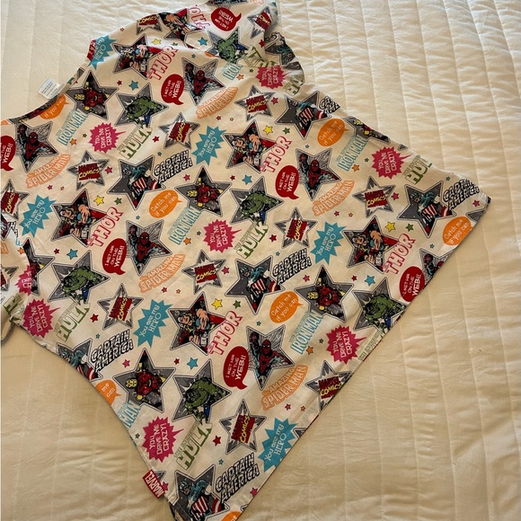 Marvel V-Neck Scrub Top, Thor, Spiderman, Hulk, Captain America Size XL - Picture 13 of 14